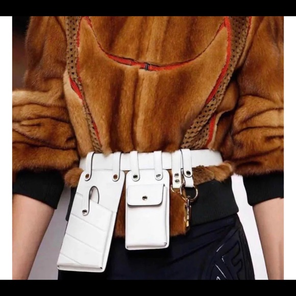 COPY - WaistBag - Picture 2 of 2